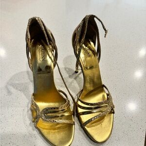 Guess sandal